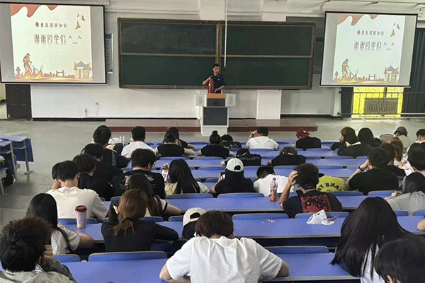 我校与沈阳市浑南区消防大队白塔消防中队联合开展消防演习
